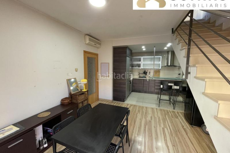 Dúplex con terrazas y fuego a tierra en sant pere en Terrassa