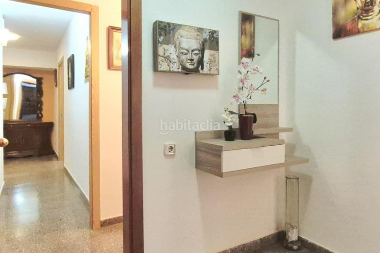 Piso cantoner de 115 m2 amb 4 hab i 2 banys al carrer faraday a 100 metres de la plaça del progres en Terrassa