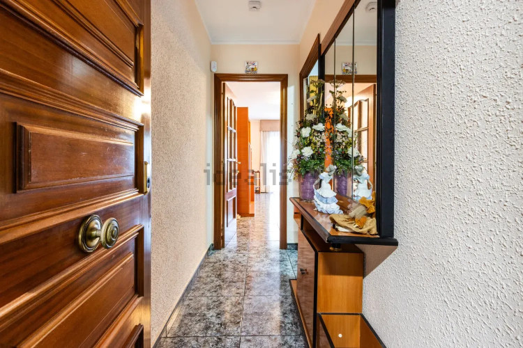 Piso en avenida de Can Boada del Pi