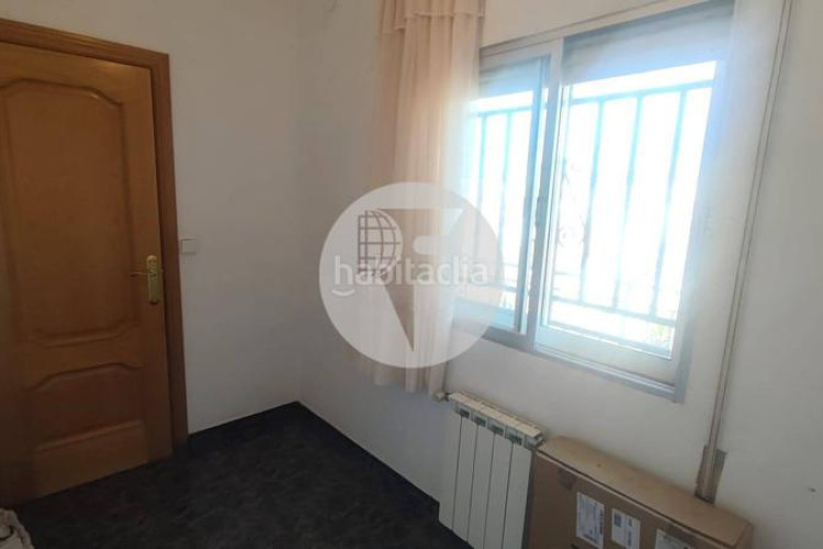 Casa encantadora casa independiente en Can Parellada, perfecta para dos familias en Terrassa