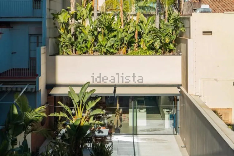 Casa independiente en calle de Volta