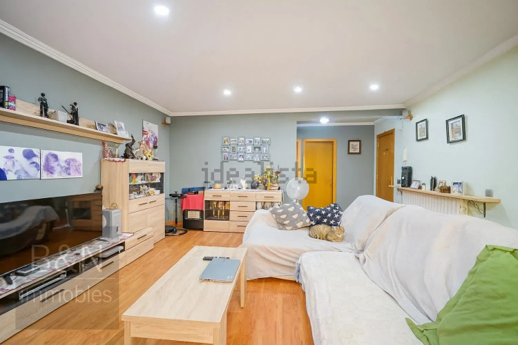 Chalet adosado en Barrio La Grípia