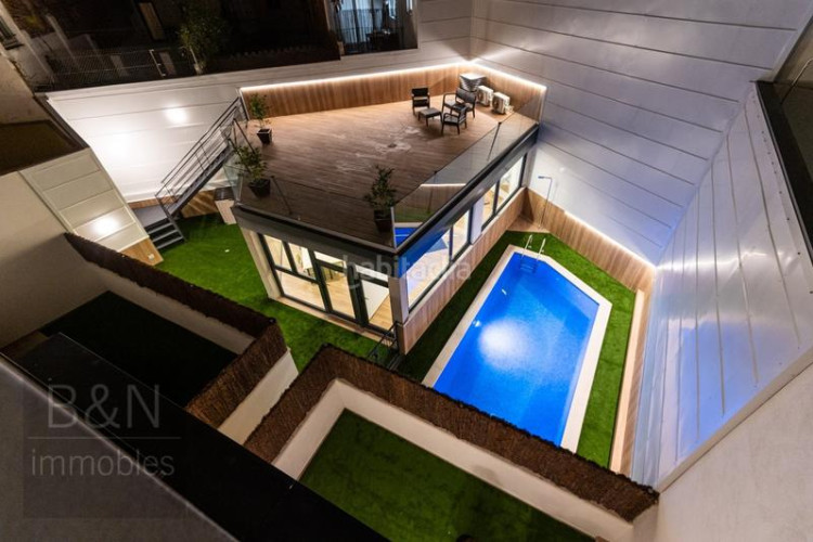 Dúplex experimenta el lujo de vivir en el corazón en una residencia pasiva! disfruta de todas las comodidades que puedas imag en Terrassa