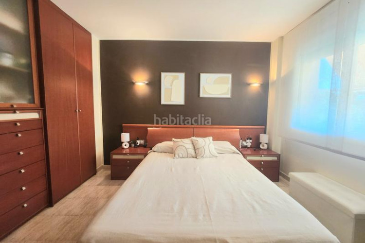 Piso 3 dormitorios, piscina, parking y trastero en Terrassa