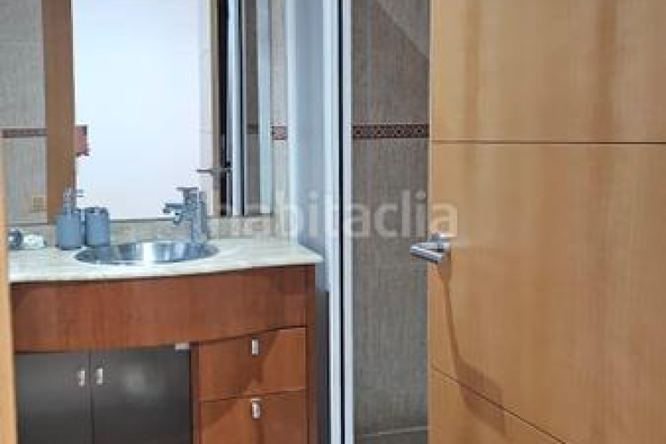 Piso junto centro civico montserrat roig en Plaça Catalunya - Escola Industrial Terrassa