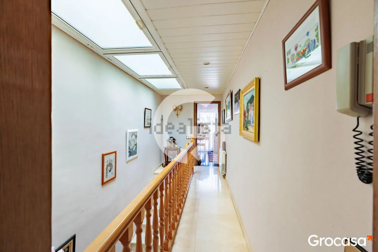 Casa independiente en calle de la Pineda