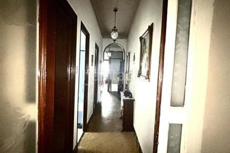 Casa hazte tu hogar! en Ca n'Aurell Terrassa