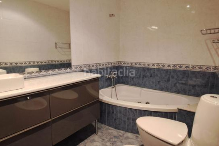 Casa el hogar que tu familia sueña te espera en can montllor! en Terrassa