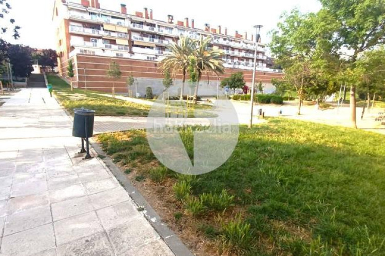 Dúplex  de ensueño en el centro con gran terraza y balcón, 2 plazas de parking y detalles premium en Terrassa