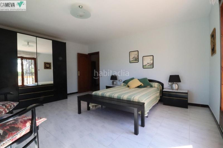 Casa única e impresionante finca a 4 vientos con piscina y jardin en Terrassa