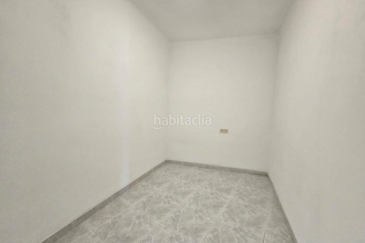 Piso amplio piso muy soleado en La Maurina Terrassa