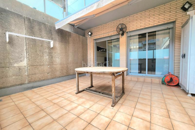 Piso terraza a pie de comedor en Les Arenes - La Grípia - Can Montllor Terrassa