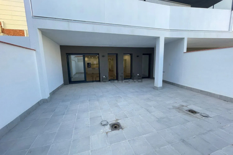 Piso en calle Transversal, 181
