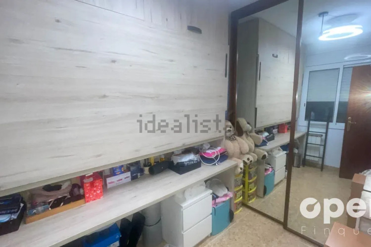 Piso en plaza del Mestre Serrat