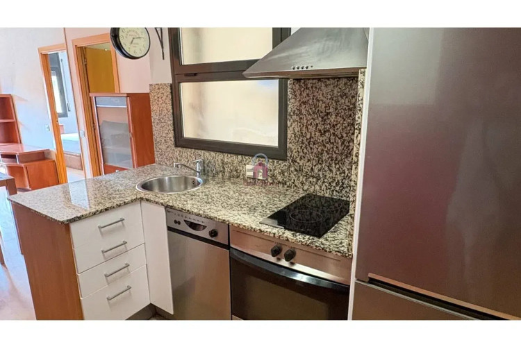 Piso en calle de la Poetessa Caparà