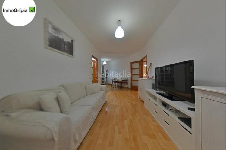 Piso vivienda seminueva de 2 habitaciones con parking en Terrassa
