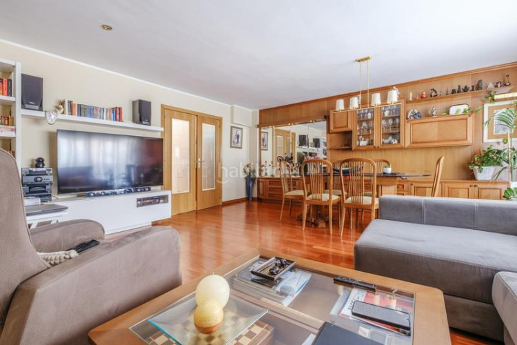 Casa adosada  en venta en can aurell en Terrassa