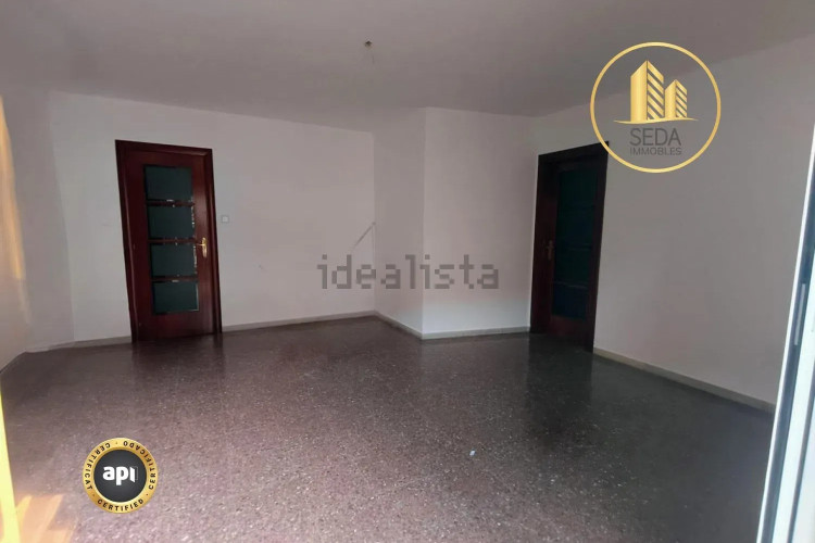 Piso en calle d'Amèrica