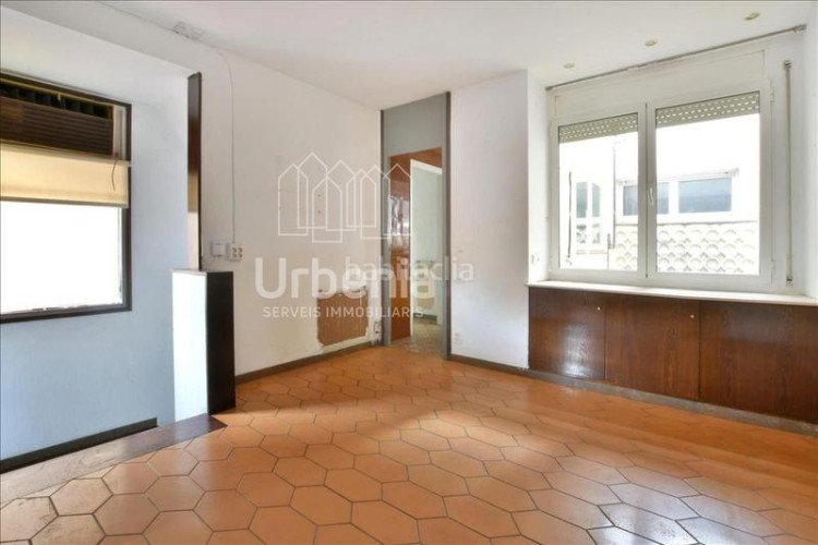 Dúplex piso con gran terraza ! en Cementiri Vell Terrassa
