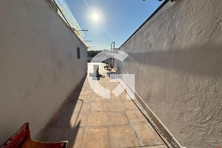 Piso magnífico piso con terraza en Sant Pere Nord Terrassa