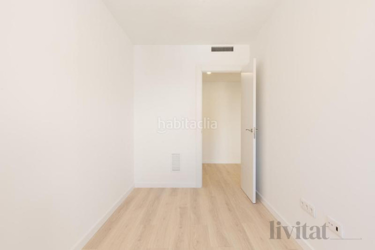 Piso en calle transversal 181 en San Pere Terrassa