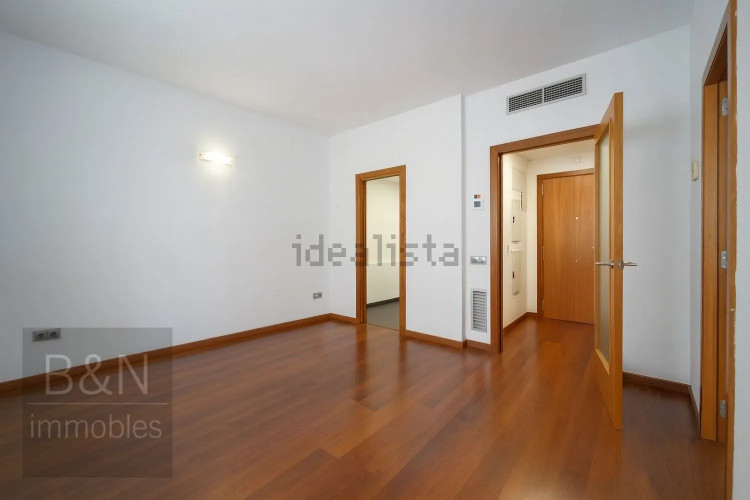 Piso en calle d'Ègara