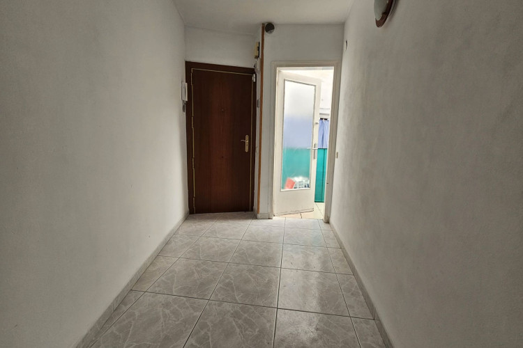 Carrer de Nu00FAria, La Maurina