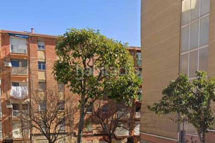 Piso  en venta en calle nuria, . en La Maurina Terrassa