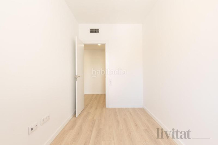 Piso en calle transversal 181 en San Pere Terrassa