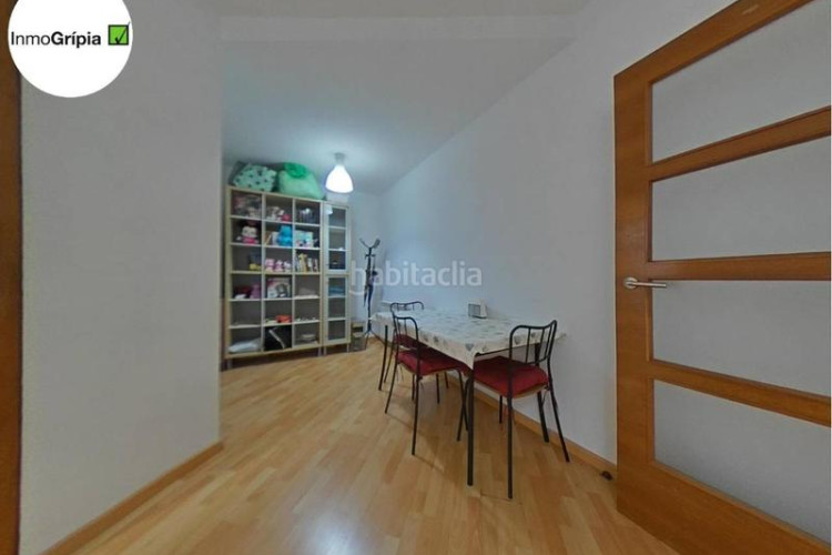 Piso vivienda seminueva de 2 habitaciones con parking en Terrassa