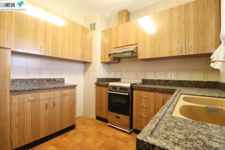 Piso 4 habitaciones y balcón en La Maurina Terrassa
