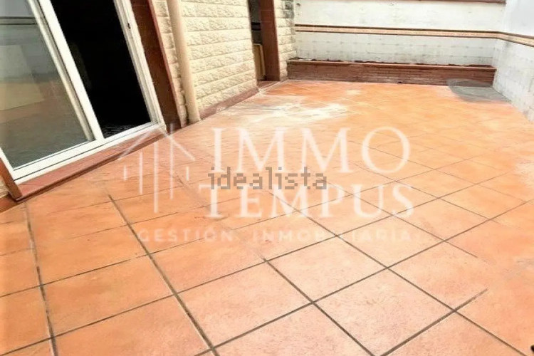 ¡Ideal inversores! planta baja alquilada por habitaciones.