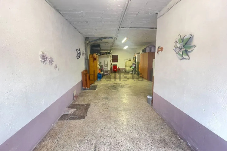 Casa independiente en carretera de Rellinars