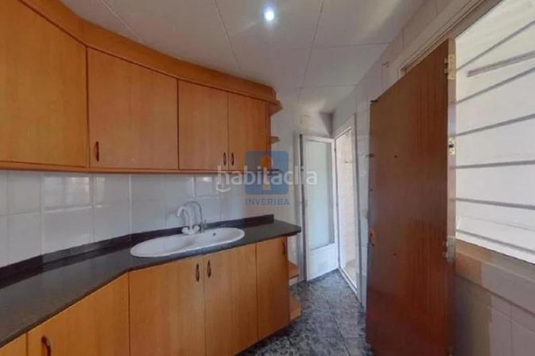 Piso inmueble ilegalmente okupado situado en el passeig del vintidos de juliol 766, bajos 4, , barcelona en Terrassa