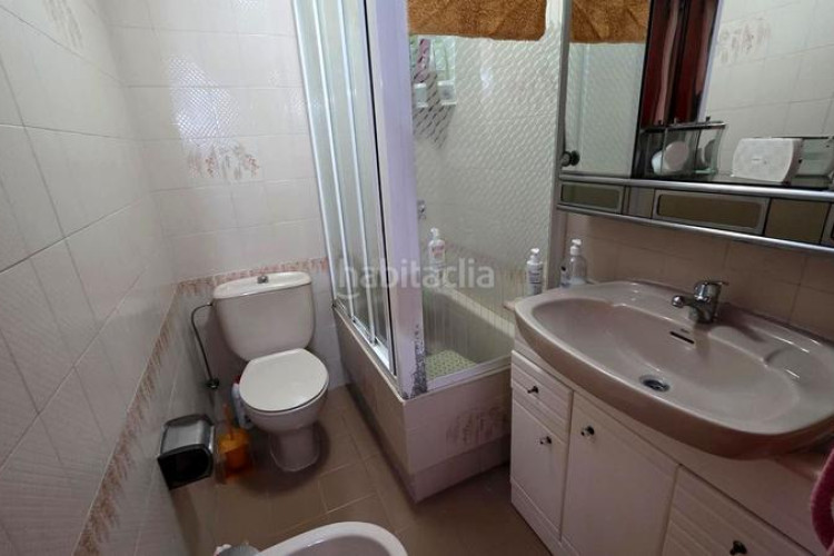Casa  cantonera, ideal para 2 familias en Ca n'Anglada Terrassa