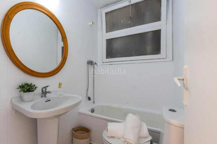 Dúplex vivienda tipo dúplex de 4 habs. con terraza. zona Segle XX. en Terrassa