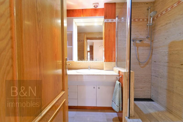 Chalet calidez y diseño en una casa señorial en la zona olímpica! en Terrassa