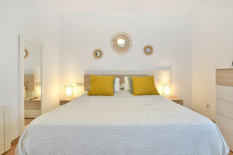 Calle del Canigu00F3, Les Arenes - La Gru00EDpia  Can Montllor