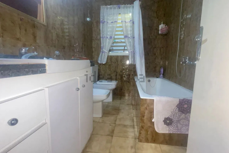 Casa independiente en carretera de Rellinars