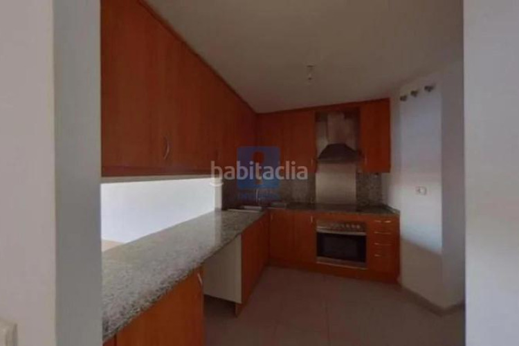 Piso inmueble ilegalmente okupado situado en la calle montsià 36, 13, , barcelona en Terrassa