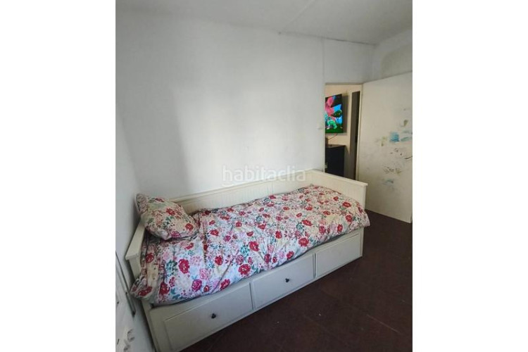 Piso  reformado para entrar a vivir. en La Cogullada Terrassa