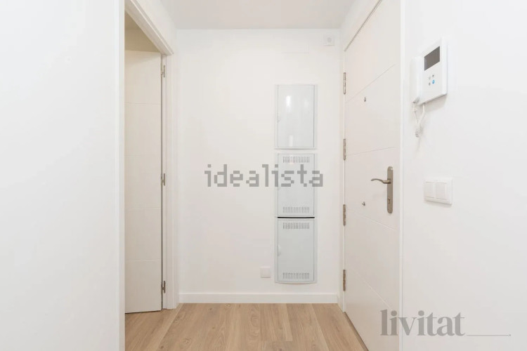 Piso en calle Transversal, 181