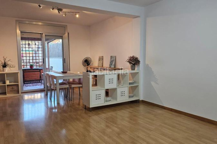 Piso junto centro civico montserrat roig en Plaça Catalunya - Escola Industrial Terrassa