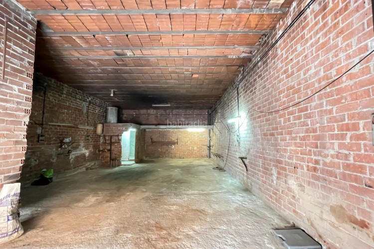 Les Arenes - La Gru00EDpia  Can Montllor