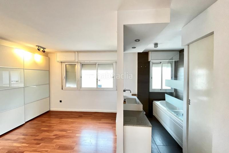 Dúplex exclusivo ático-dúplex con 2 terrazas privadas y luz natural en Sant Pere Nord en Terrassa