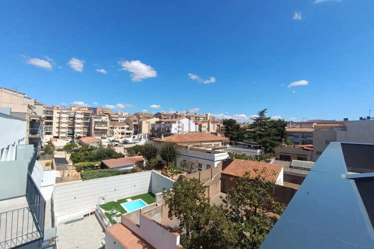 Dúplex en Carrer Transversal, 181