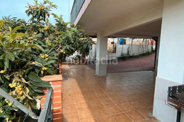 Chalet  bifamiliar ubicado en Can Parellada en Terrassa