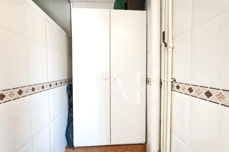 Piso oportunidad única: piso con piscina, parking y trastero en Terrassa