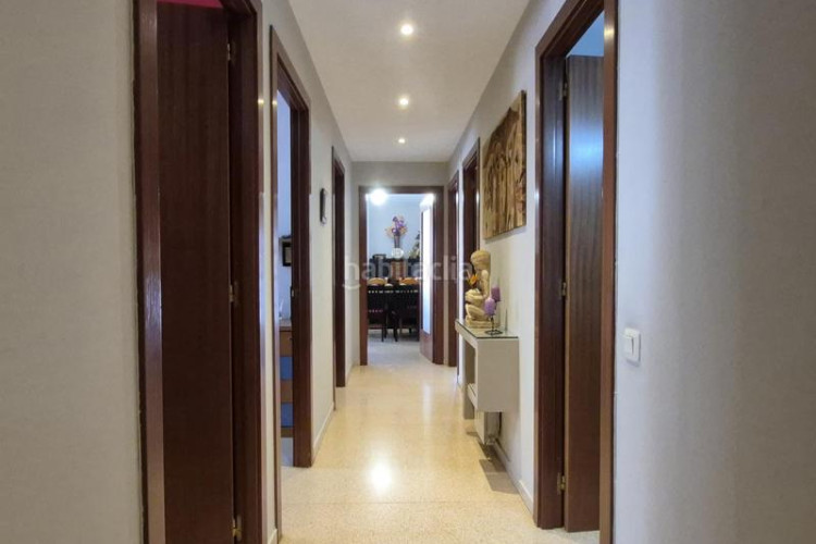 Piso pis de 4 hab amb parquing i espectacular de traster 25 m2 a la gripia en Terrassa