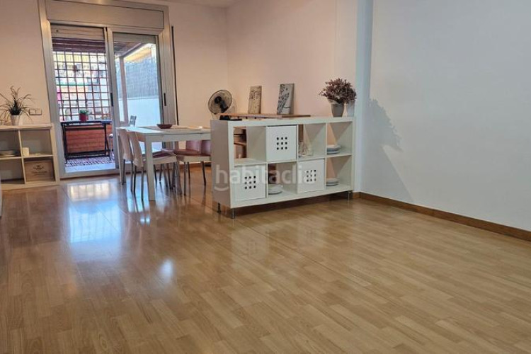 Piso junto centro civico montserrat roig en Plaça Catalunya - Escola Industrial Terrassa